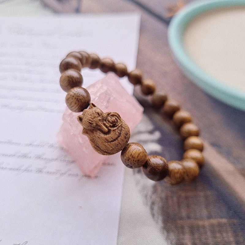 Vòng Tay Trầm Tốc 8ly Mix Chamr Hồ Ly Ôm Sen - N322