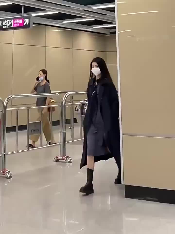 Áo blazer nam nữ dáng dài áo khoác dáng dài phong cách hàn quốc | BigBuy360 - bigbuy360.vn