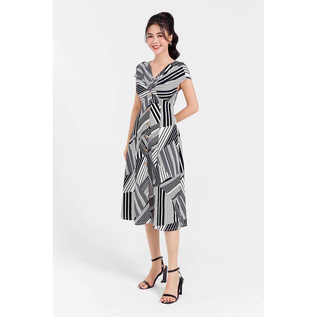 Đầm Maxi VIENTRAN Xoắn Eo V63M21H021