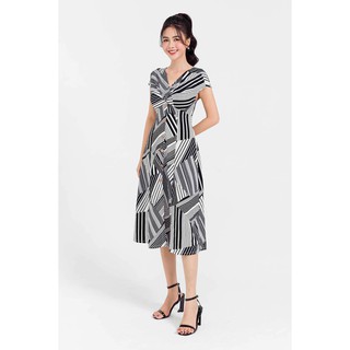 Đầm Maxi VIENTRAN Xoắn Eo V63M21H021