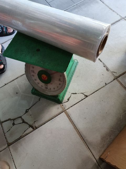 Màng cuốn PE khổ 50cm 1kg8, 3kg3