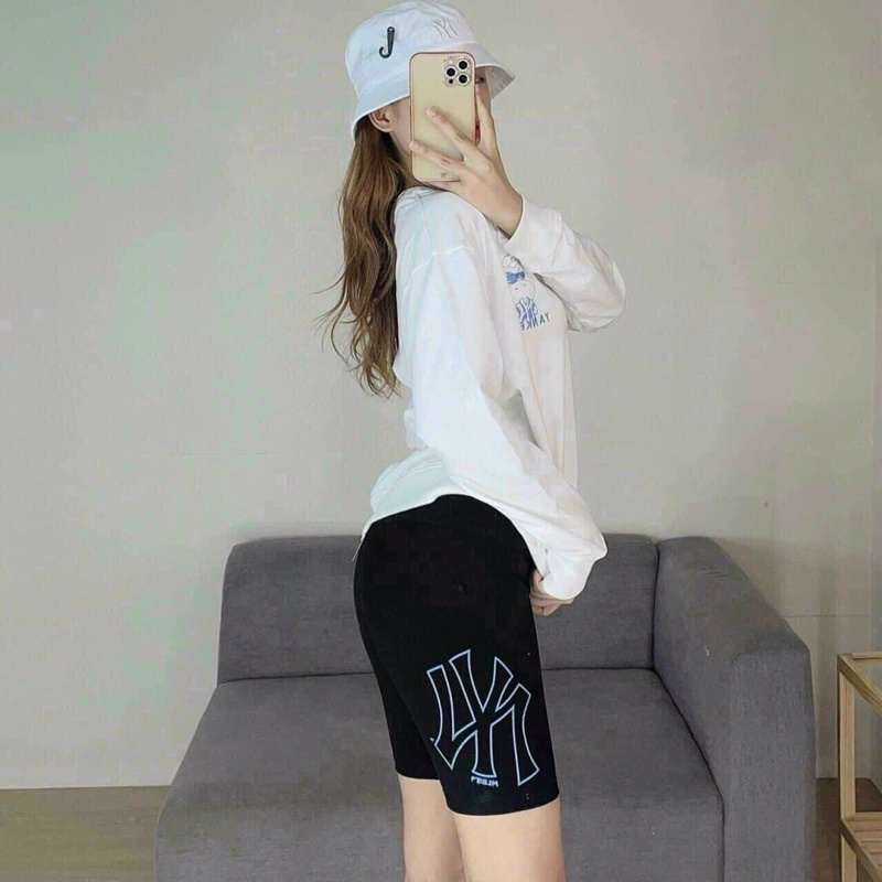 Quần leging thêu chứ N-YYY