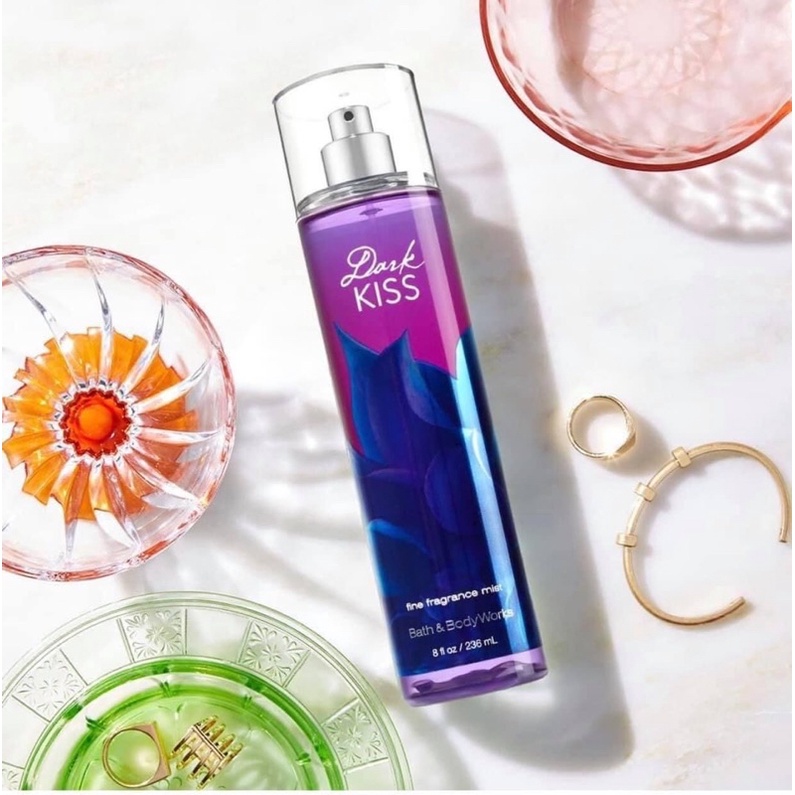 Xịt toàn thân BATH & BODY WORK DARK KISS 236ml