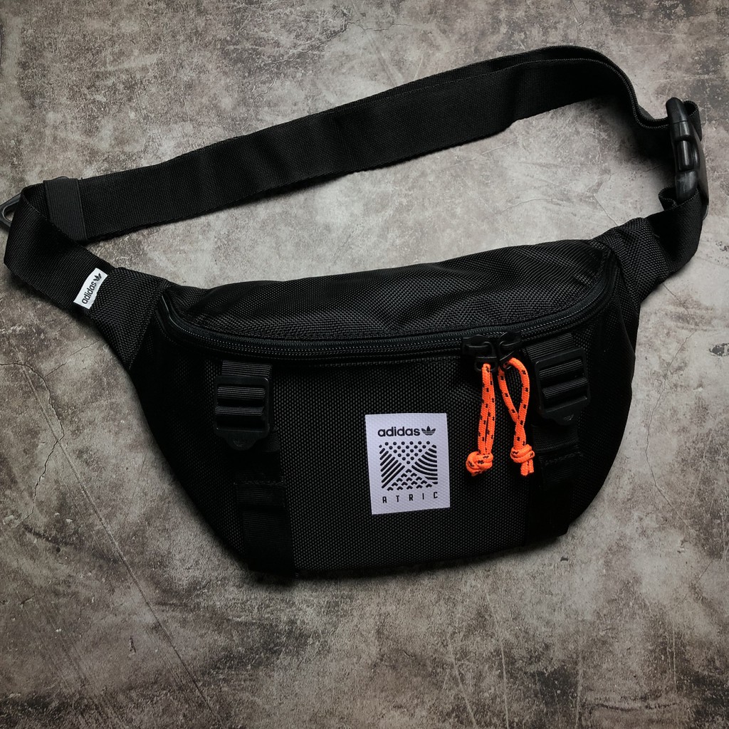 Túi Đeo Chéo Nam Nữ Thời Trang Atric BumBag Black DH3261 - ST1814
