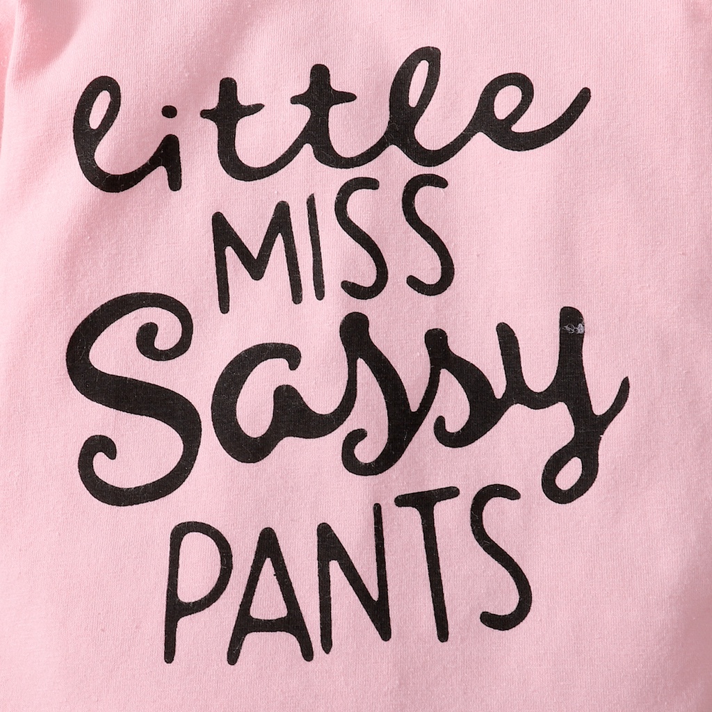 Bộ đồ Mikrdoo áo liền quần màu hồng tay dài hoạ tiết chữ và quần hoa xinh xắn cho bé yêu