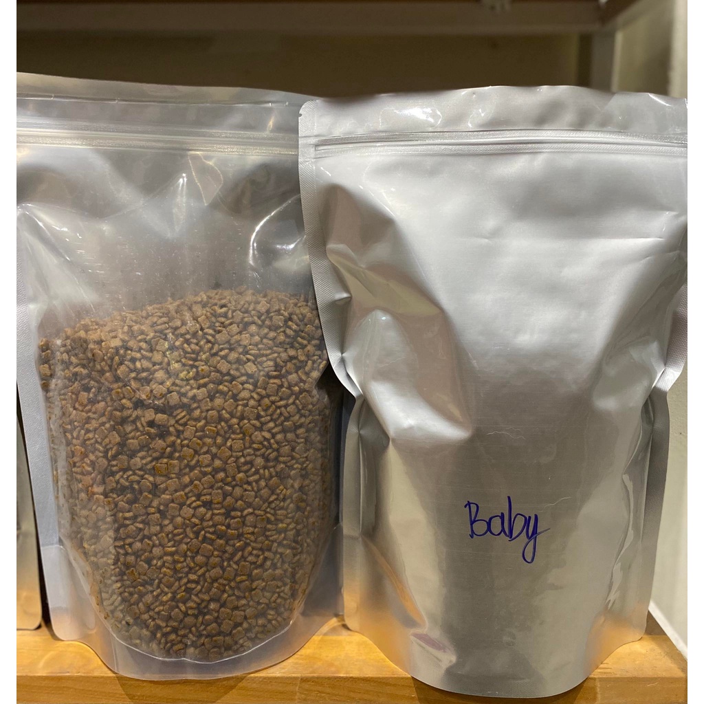 Thức ăn hạt cho mèo sơ sinh và mèo mẹ Royal Canin Mother & Baby Cat 34 1kg