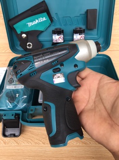 Máy Vặn Vít Dùng Pin Makita TD090D