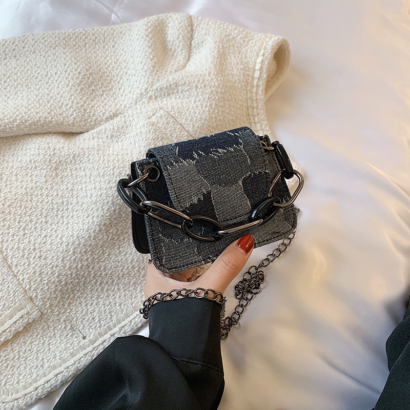 Túi đeo vai / kẹp dưới cánh tay phối dây xích đơn giản thời trang mùa hè cho nữ 2021