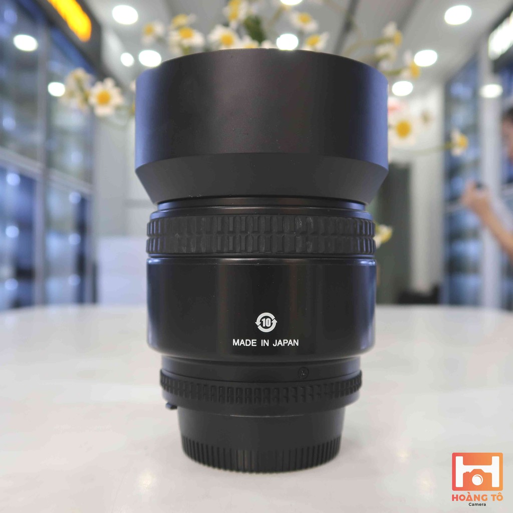 Ống kính Nikon AF 85mm f/1.8 D cũ khá đẹp