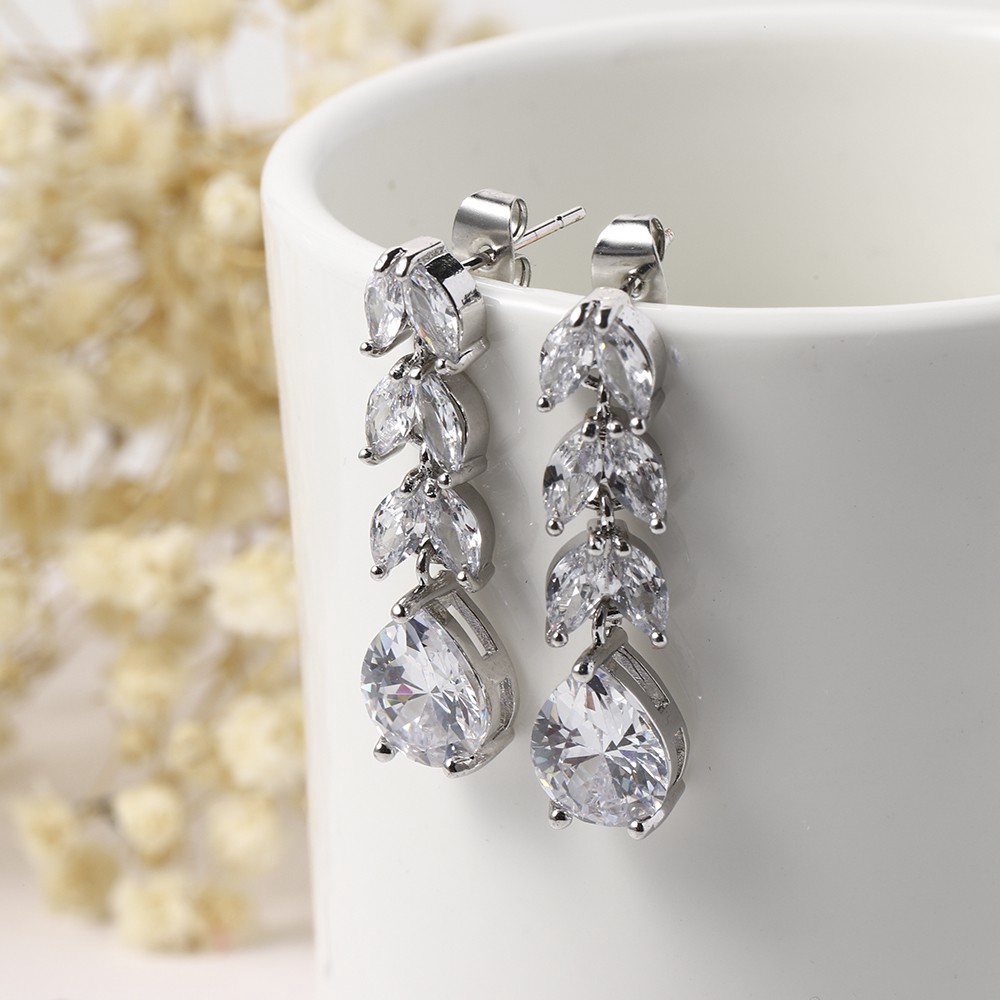 Bông Tai Hình Giọt Nước Đính Đá Zircon Lấp Lánh Cho Nữ