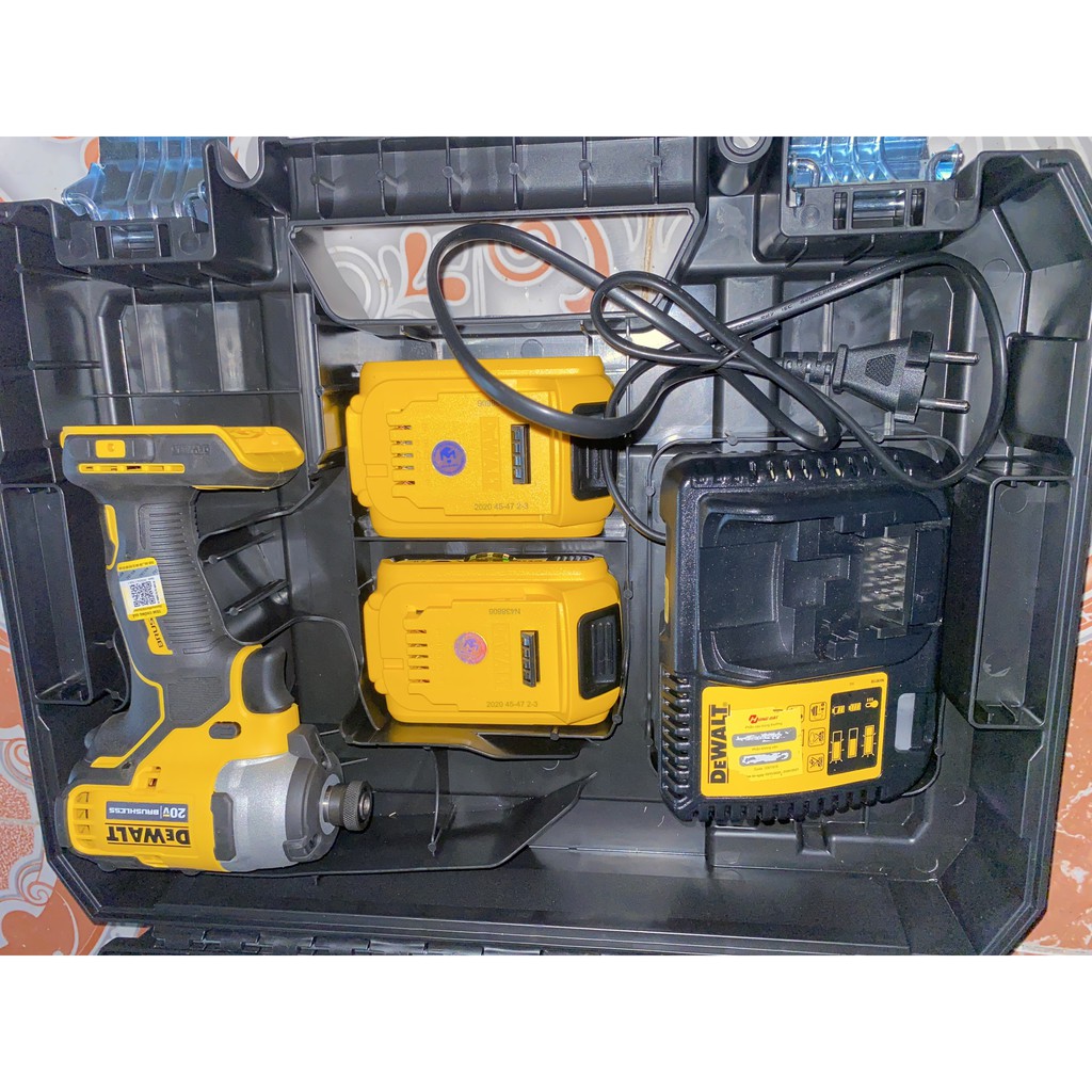 Trọn bộ Máy vặn vít dùng pin DeWALT DCF809N 2 pin 1 sạc kèm thùng đựng