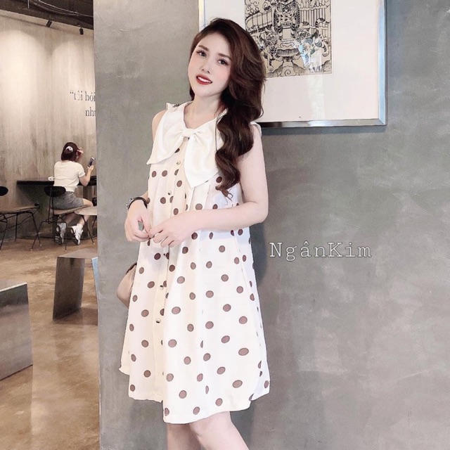 váy chấm bi cổ nơ trắng