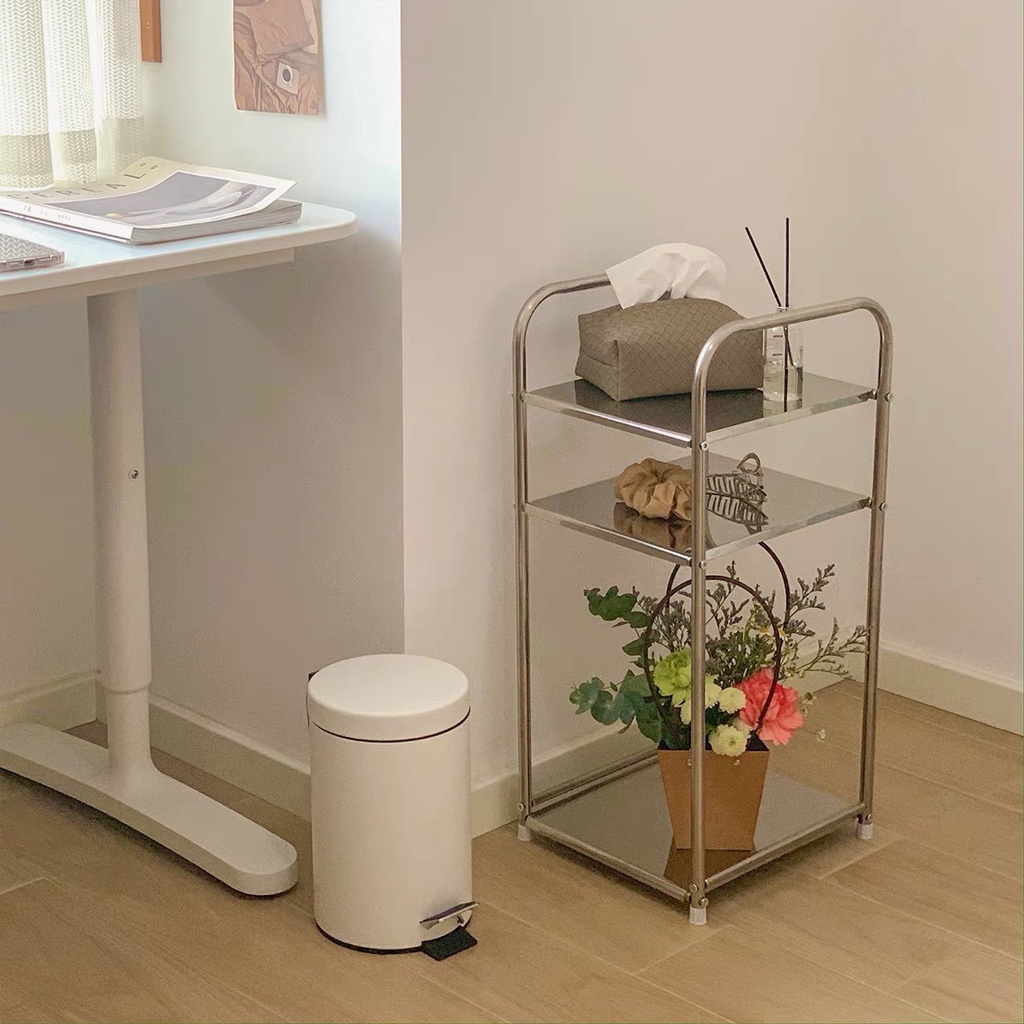 Kệ inox bày đồ cá nhân, mỹ phẩm, nước hoa, rượu bia, đơn giản mà không kém phần tinh tế