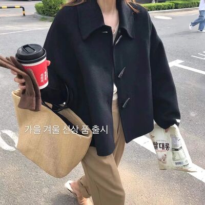 119584 - 8806 áo dạ cashmere dáng lửng có cổ khuy sừng | BigBuy360 - bigbuy360.vn