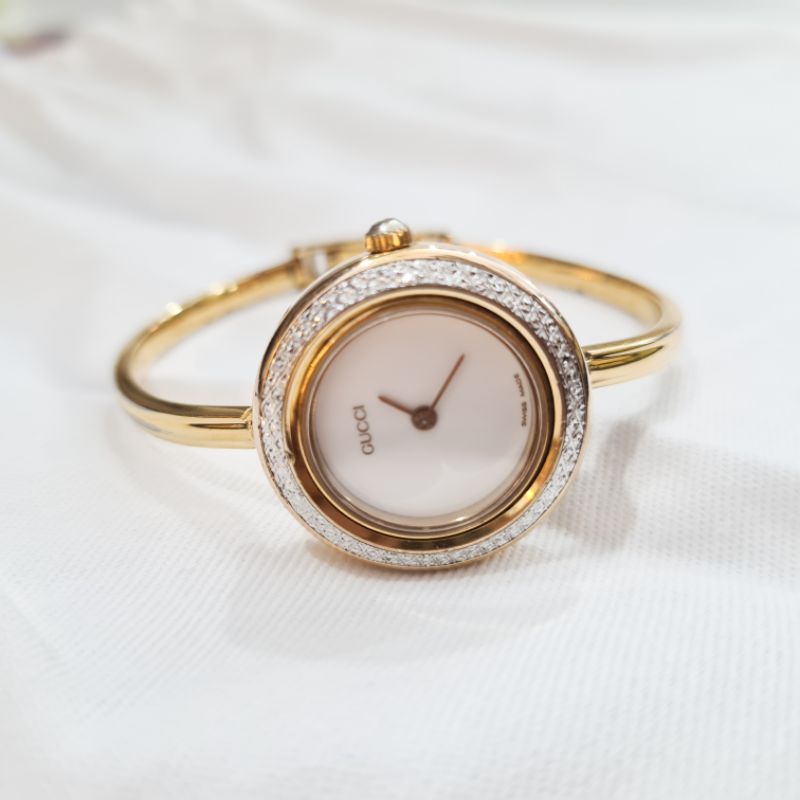 Đồng hồ nữ cổ điển Gucci /Swiss made/máy pin