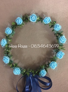 Vòng hoa đội đầu