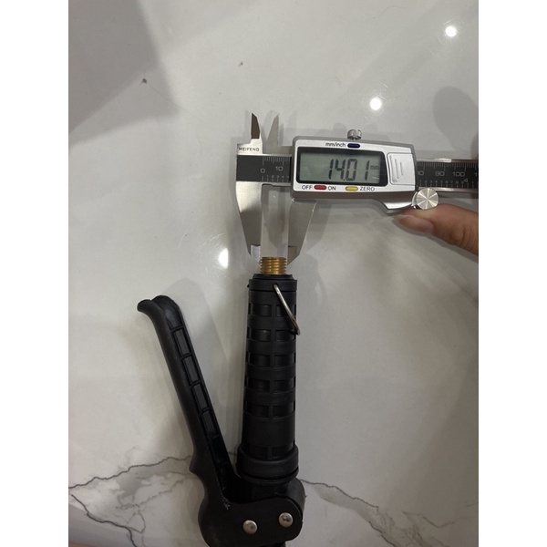 TAY BÓP BÌNH XỊT GẠT TAY 2 ĐẦU THAU 14MM HÀN QUỐC