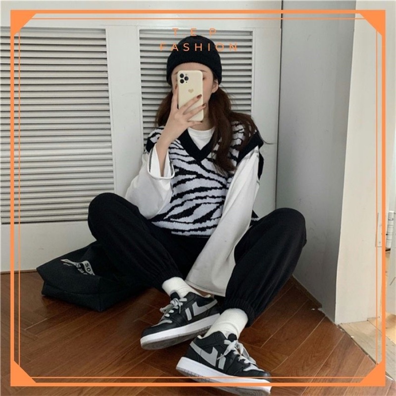 Quần Jogger Thêu Mặt Cười Quần Ống Rộng Bo Gấu Chất Nỉ Dày Dặn Tep Fashion - JG008