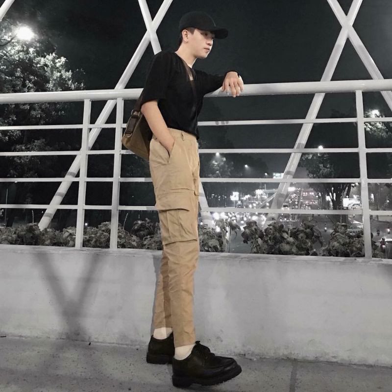 Quần Kaki Túi Hộp Box Pants Đen / Kem