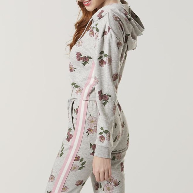 Áo thun hoodie dáng croptop xuất dư