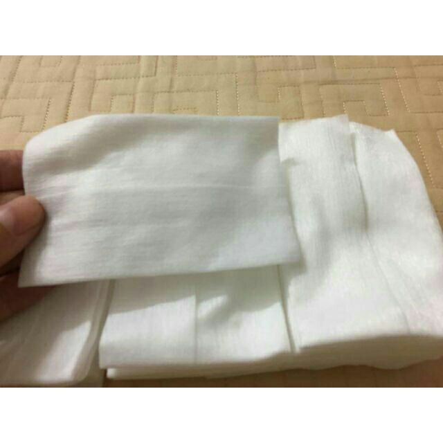 Khăn khô đa năng cho bé Hiền Trang giấy vải lau tẩy trang tiện dụng 180g khoảng 145 tờ