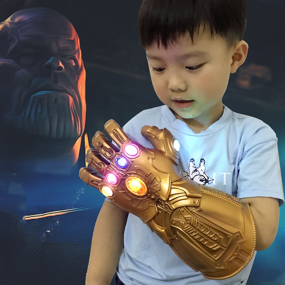 Găng tay đèn LED hóa trang nhân vật thanos trong phim Avengers