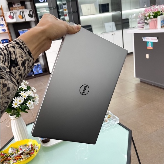 Laptop Dell XPS 9343 Core i5 5200/ SSD 512Gb/ Màn hình 13.3 inch IPS Full HD tràn viền siêu mỏng nhẹ.