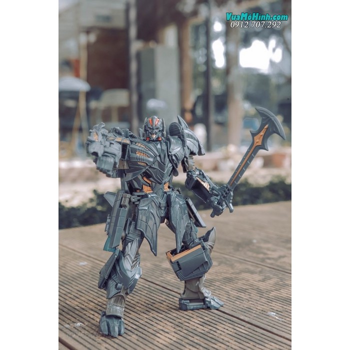 Mô hình Robot Transformers Megatron Black Mamba - Đồ chơi lắp ghép biến hình người máy Robot máy bay tiêm kích cao 21cm