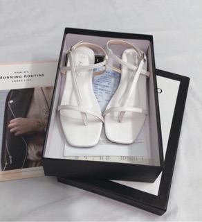 Sandal xỏ dây mảnh xéo (đặt lên 1 size )