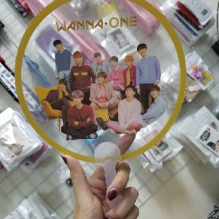 Quạt trong GOT7, WANNAONE