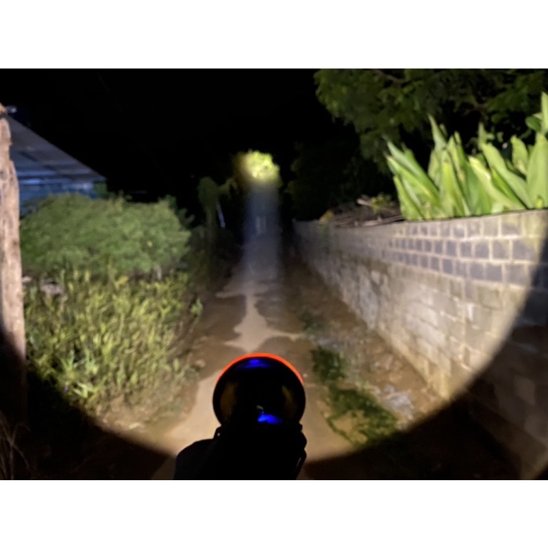 Đèn pin đội đầu siêu sáng đèn lặn k25 200W