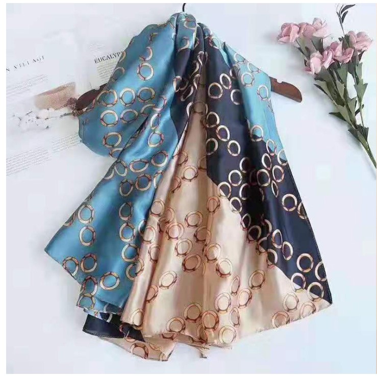 Bộ sưu tập các mã khăn lụa đa năng dễ thương