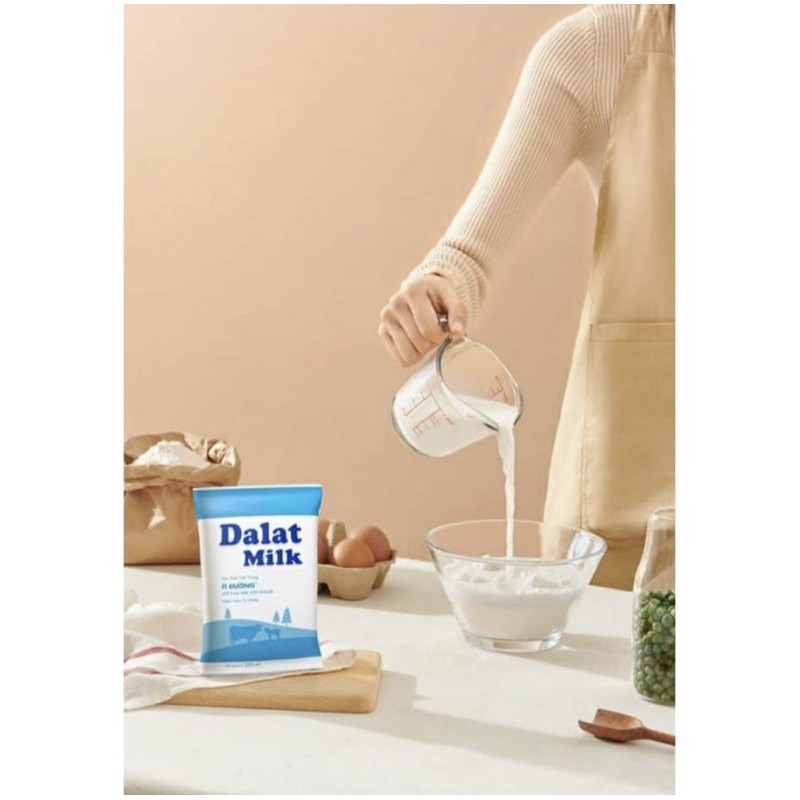 Thùng 48 Bịch Sữa Tươi Tiệt Trùng Ít đường Dalat milk 220ml