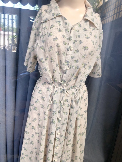 Đầm voan tay ngắn họa tiết giao ngẫu nhiên | BigBuy360 - bigbuy360.vn