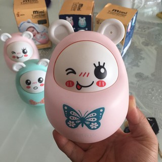 Lật đật ngộ nghĩnh phát ra âm thanh vui tai