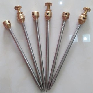 Cọc cắm cu gáy