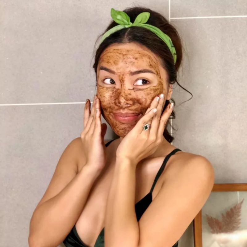 Tẩy da chết mặt cà phê dừa làm sạch tế bào chết Emer 100ml