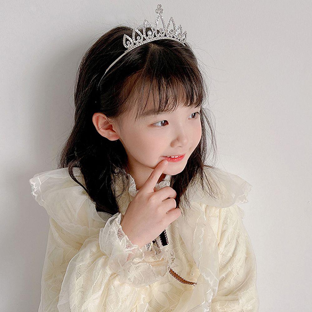 Trâm Cài Tóc Hình Hoa Đính Ngọc Trai Phong Cách Công Chúa Ngọt Ngào Cho Bé Gái