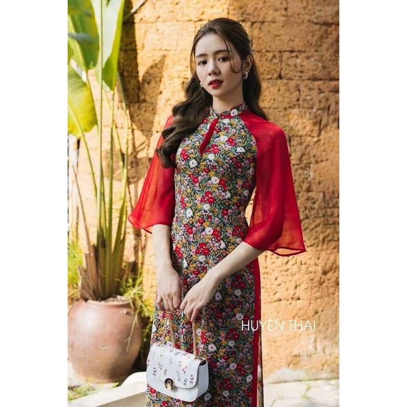 Áo dài hoa nhí tay phối voan