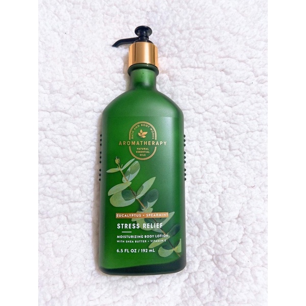 Dưỡng thể lotion Aromatherapy Bath & Body Works 192ml chai đá Spearmint Tea Tree Lavender Rose Eucalyptus