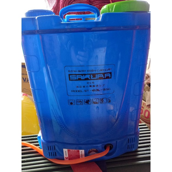 Bình phun thuốc trừ sâu chạy điên nhật bản