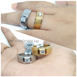 Nhẫn Titan Đính Đá Quý Sang Trọng