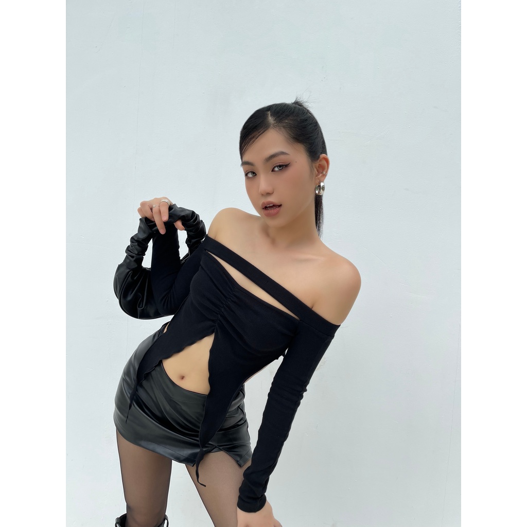 Áo trẹt vai cá tính - Enda Top - DEPASS