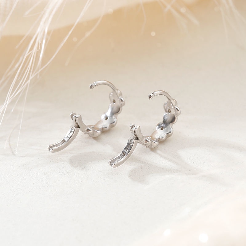 Khuyên Tai Bạc S925 Hình Hoa Đơn Giản Dễ Phối Đồ