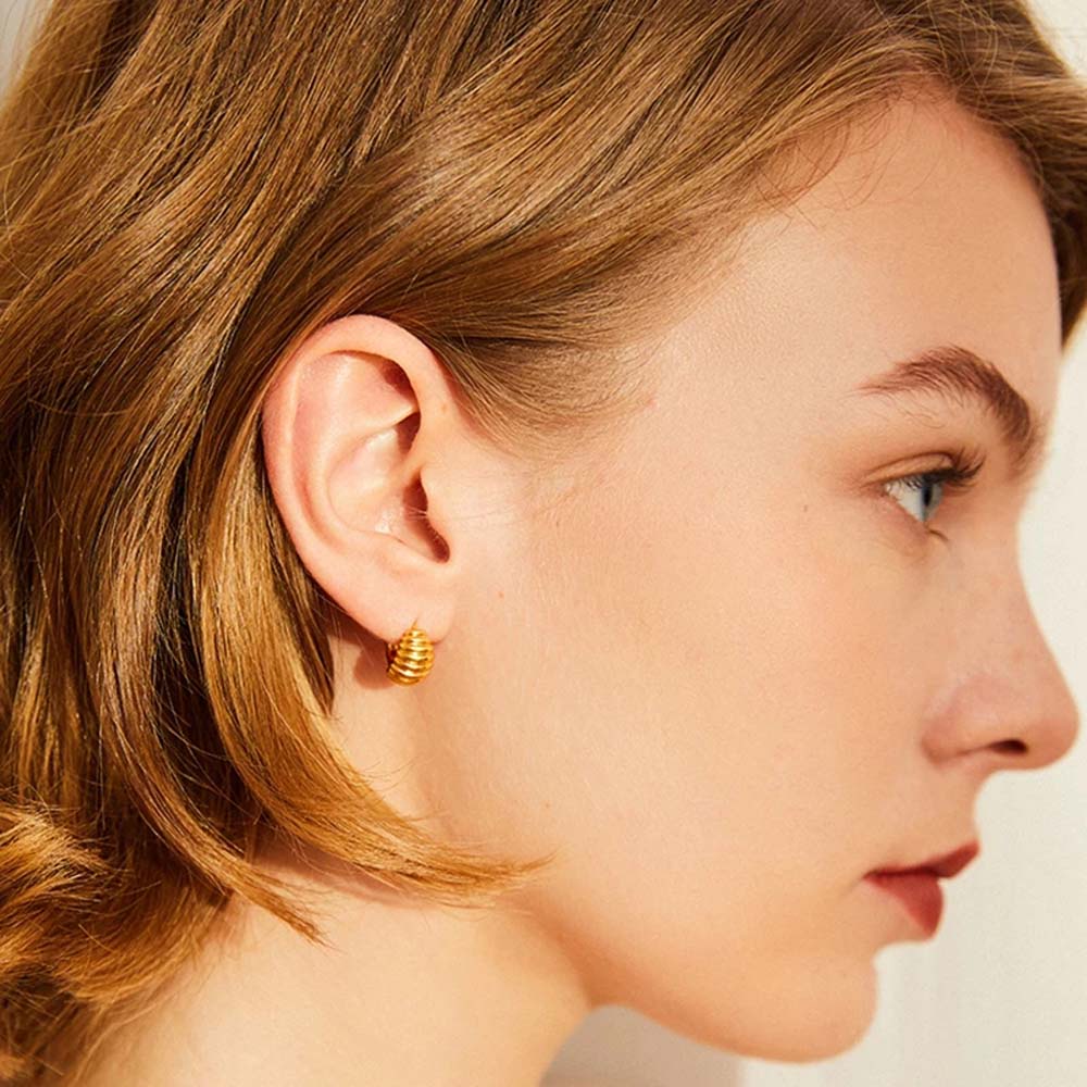 Khuyên tai dạng hạt hình lục giác bằng hợp kim nhiều màu thời trang cho nữ