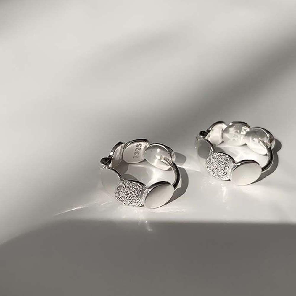 Bông Tai Tròn Đính Kim Sa Thời Trang Dành Cho Nữ VANES1