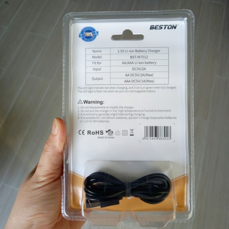 Pin sạc Besto 1.5V AA3500mWh/AA2800mWh/AAA800mWh/AAA1200mWh và sạc BST-M7012 có 8 khe