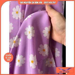 Vải Lụa 100D cao cấp-Họa tiết hoa cúc nền tím-Hot trend 2021-Dễ tôn dáng tôn da-May được nhiều kiểu trang phục đa dạng