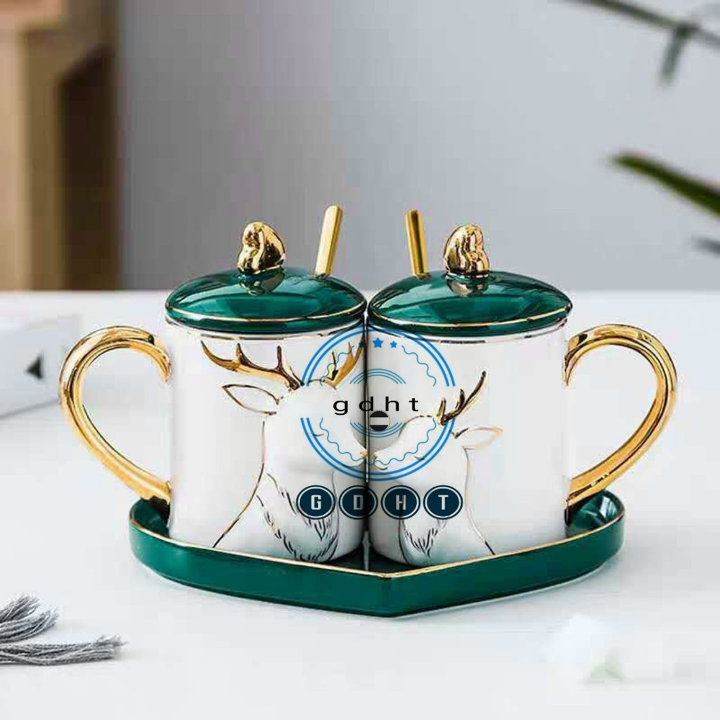 Cặp Cốc Sứ Nắp Đậy Kèm Thìa , Khay Uống Trà Hình Hươu Nổi