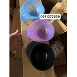 bát nhuộm tóc